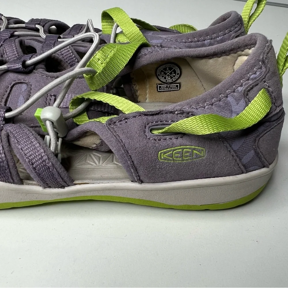 Keen Moxie Big Kids Sport Sandal Water Shoes Size 4 Purple Green